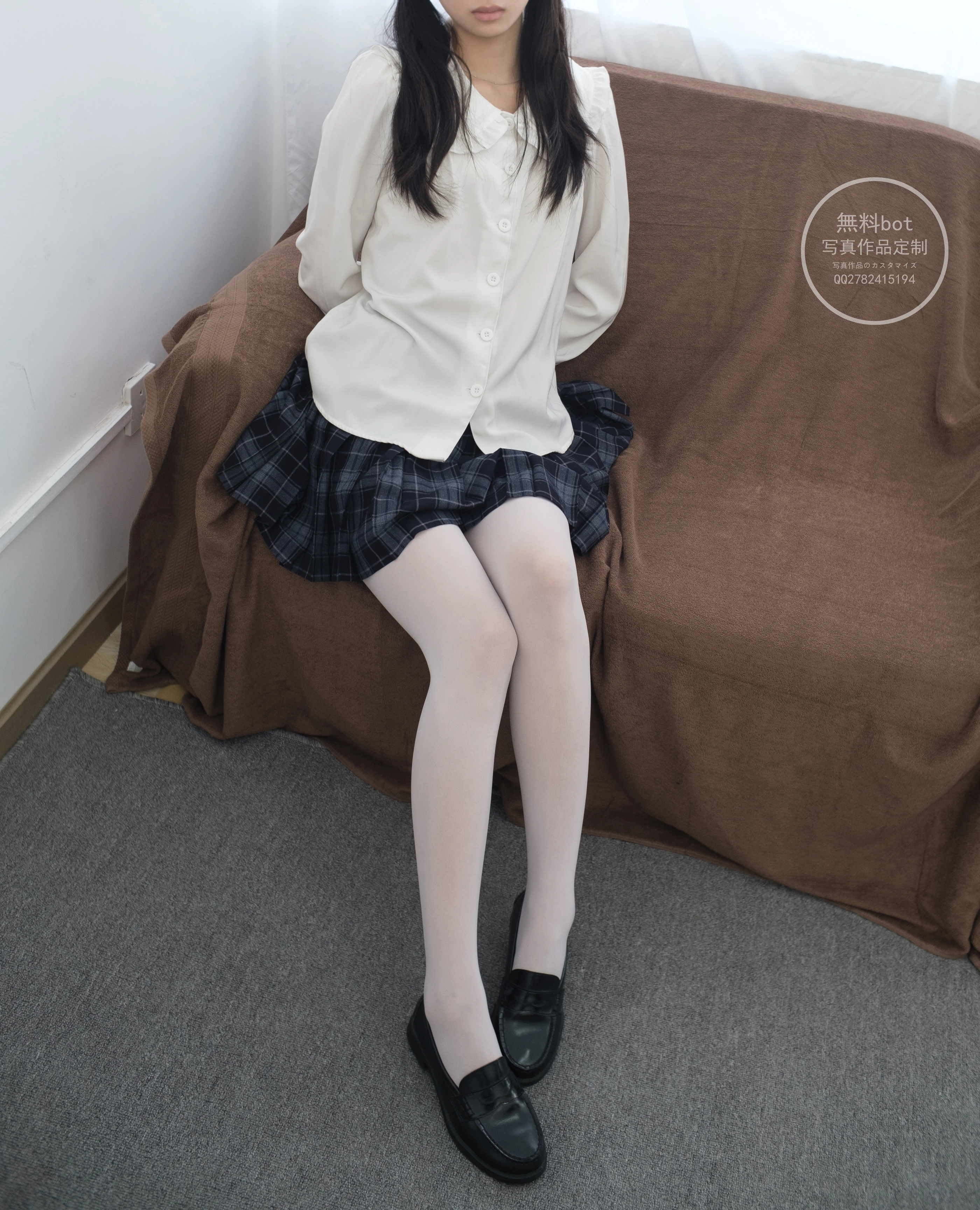 森萝财团 有料 NO.018 吸吸 白丝少女的百褶裙 [71P]插图4